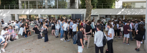 Vortragsreihe „Positionen“ TEACHING / / DOING ARCHITECTURE #4 Vortragsreihe „Positionen“ TEACHING / / DOING ARCHITECTURE #4